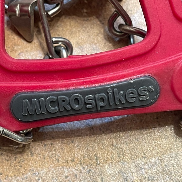 Kahtoola Red Traction Cleats microspikes size large new with pouch - Picture 2 of 7